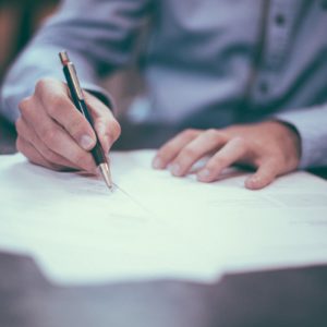 5 sites para estudar para concursos pagos
